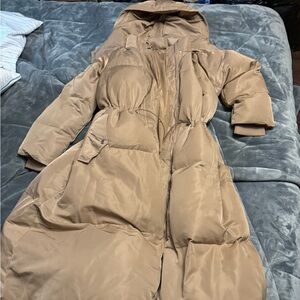 Stylish Tan Puffer Coat for Women